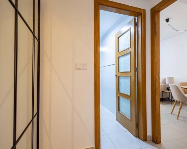 3 slaapkamer Appartement te koop in Las Piscinas Naturales, Torrevieja met garage - € 220.000 (Ref: 9450342)