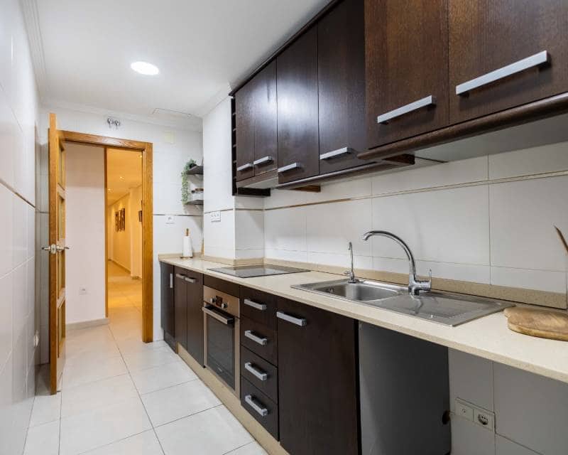 3 slaapkamer Appartement te koop in Torrevieja met garage - € 220.000 (Ref: 9450342)