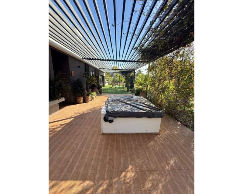 2 soveværelse Lejlighed til leje i Torrevieja med swimmingpool garage - € 1.400 (Ref: 9450344)