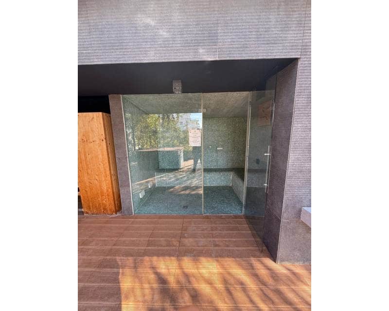 2 soveværelse Lejlighed til leje i Torrevieja med swimmingpool garage - € 1.400 (Ref: 9450344)