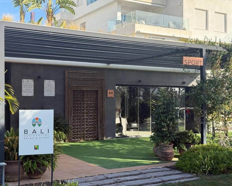 2 soveværelse Lejlighed til leje i Torrevieja med swimmingpool garage - € 1.400 (Ref: 9450344)