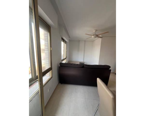 2 sovrum Lägenhet att hyra i Centro - Muelle Pesquero, Torrevieja - 850 € (Ref: 9450345)