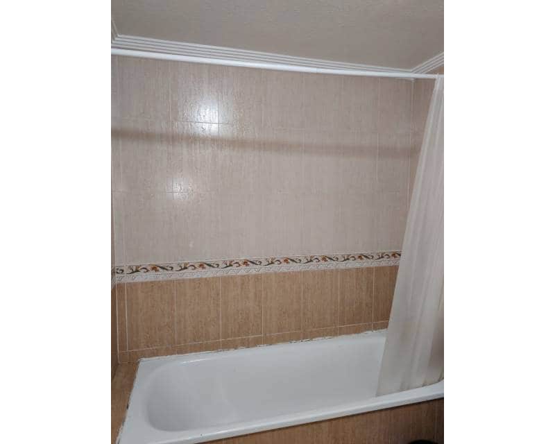 2 slaapkamer Appartement te koop in Torrevieja - € 117.000 (Ref: 9450346)