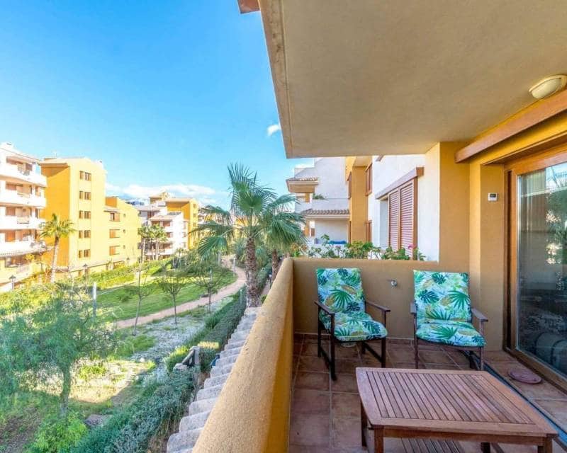 2 soveværelse Lejlighed til leje i Punta Prima med swimmingpool - € 1.200 (Ref: 9453683)