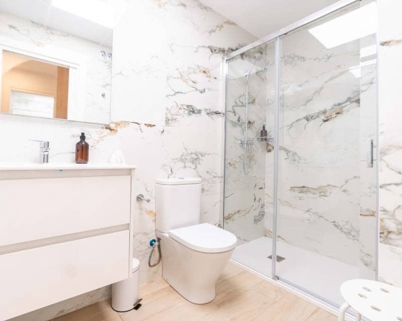 Appartement te huur in Torrevieja - € 900 (Ref: 9471018)