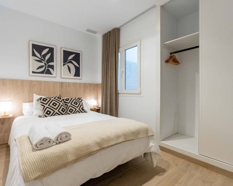 2 slaapkamer Appartement te huur in Torrevieja - € 1.100 (Ref: 9471022)