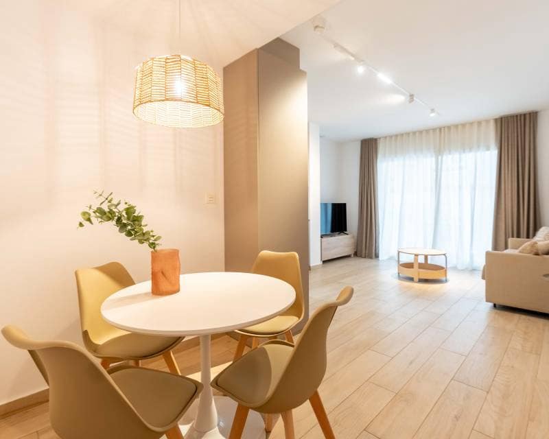 1 slaapkamer Appartement te huur in Torrevieja - € 1.000 (Ref: 9471023)