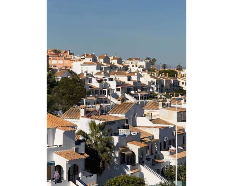 3 quarto Apartamento para venda em La Mata com piscina - 269 000 € (Ref: 9502993)