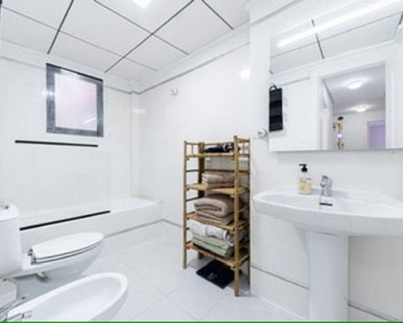 2 slaapkamer Appartement te huur in Torrevieja - € 950 (Ref: 9539692)