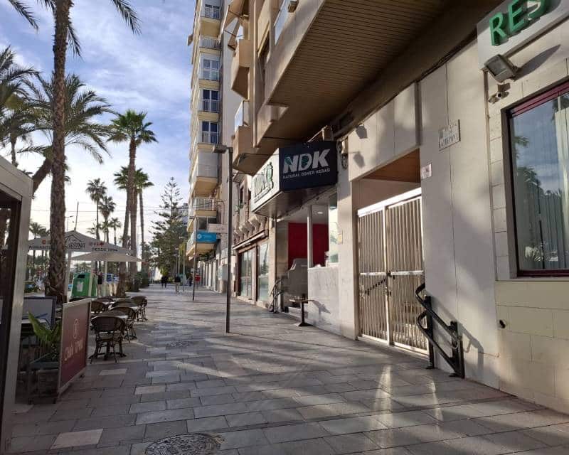 3 bedroom Apartment for rent in Torrevieja with garage - € 1,000 (Ref: 9554278)