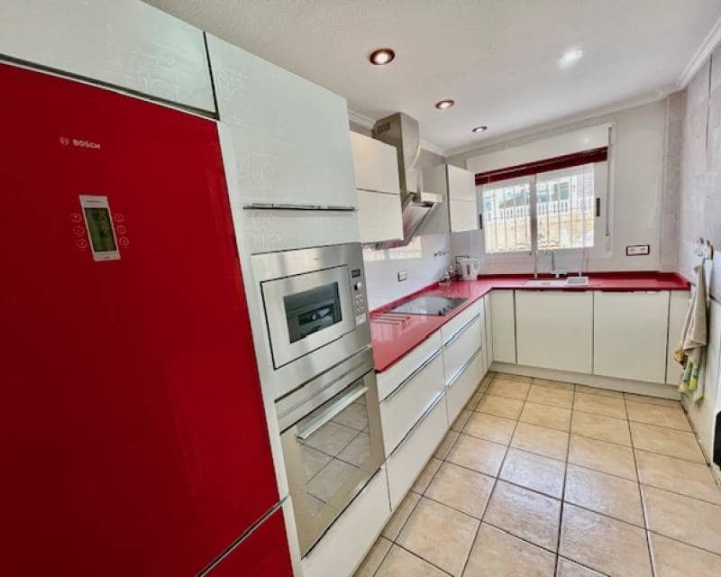 3 bedroom Villa for rent in La Florida with pool garage - € 2,290 (Ref: 9557471)