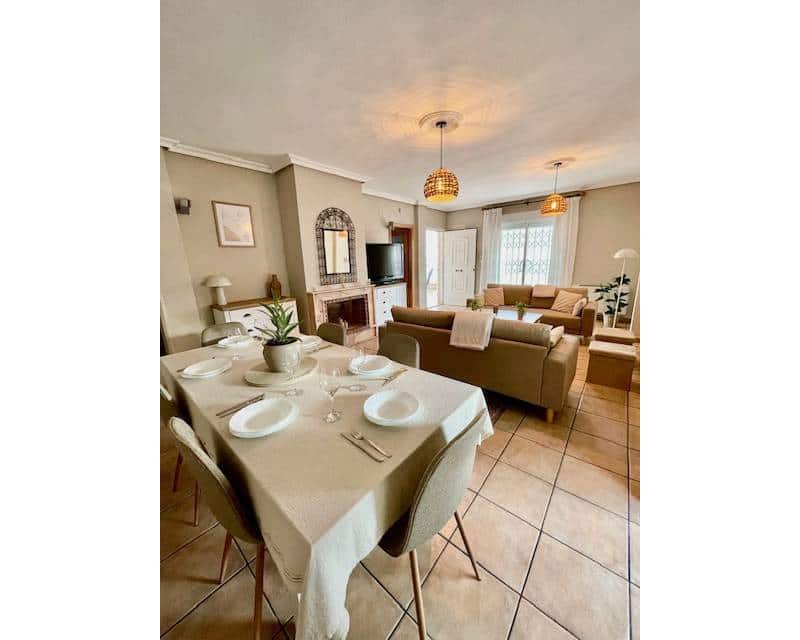 3 bedroom Villa for rent in La Florida with pool garage - € 2,290 (Ref: 9557471)