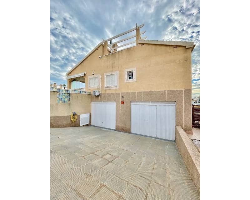 3 bedroom Villa for rent in La Florida with pool garage - € 2,290 (Ref: 9557471)