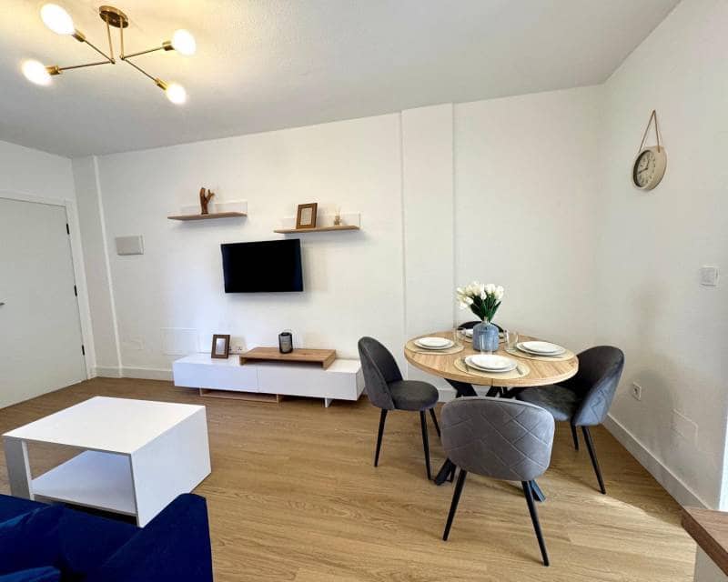 Casa de 2 habitaciones en Filipinas en venta con piscina - 179.000 € (Ref: 9566284)