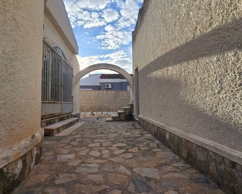 3 sypialnia Willa na sprzedaż w El Chaparral - 330 000 € (Ref: 9566790)