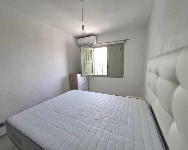 1 sypialnia Apartament do wynajęcia w Los Balcones z basenem - 700 € (Ref: 9570120)