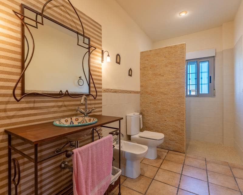 4 Zimmer Villa zu verkaufen in Elche / Elx mit Pool Garage - 590.000 € (Ref: 9580116)