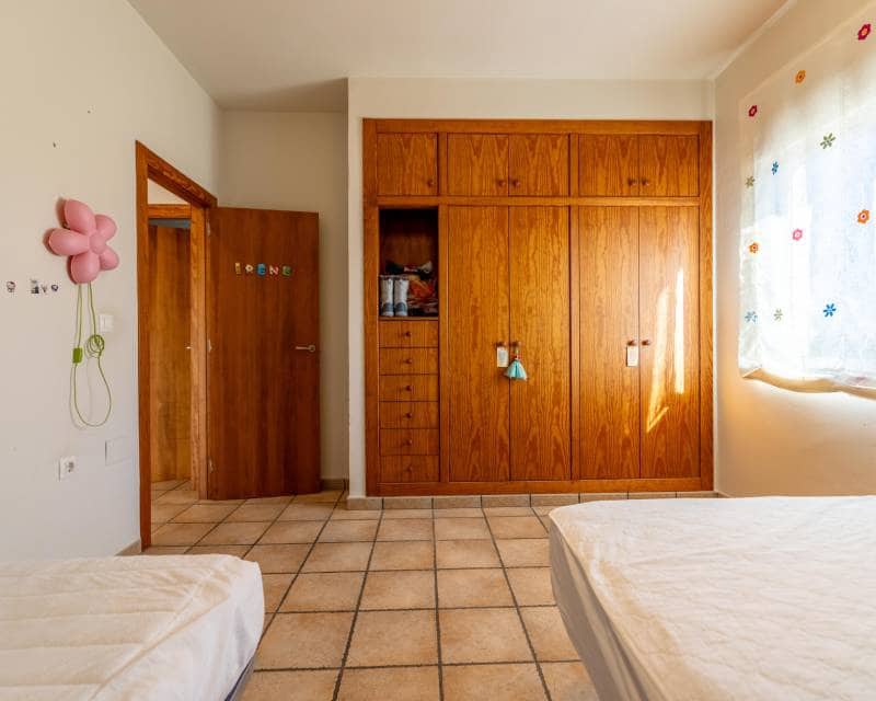 4 Zimmer Villa zu verkaufen in Elche / Elx mit Pool Garage - 590.000 € (Ref: 9580116)