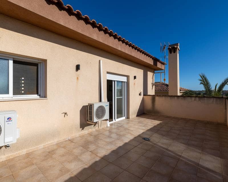 4 Zimmer Villa zu verkaufen in Elche / Elx mit Pool Garage - 590.000 € (Ref: 9580116)