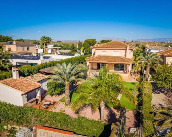 4 Zimmer Villa zu verkaufen in Valverde, Elche / Elx mit Pool Garage - 590.000 € (Ref: 9580116)