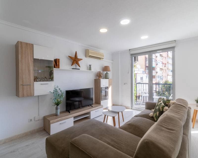 2 quarto Apartamento para venda em Torrevieja - 265 000 € (Ref: 9584661)