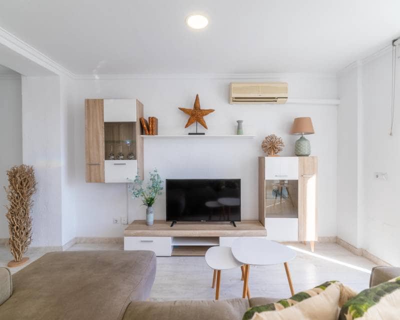 2 quarto Apartamento para venda em Torrevieja - 265 000 € (Ref: 9584661)