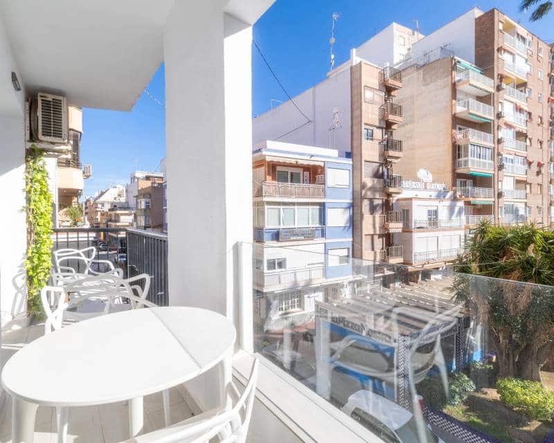 2 quarto Apartamento para venda em Torrevieja - 265 000 € (Ref: 9584661)