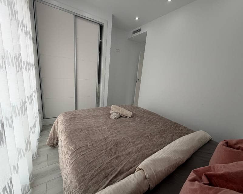 3 bedroom Villa for rent in Orihuela Costa with pool garage - € 3,000 (Ref: 9588366)