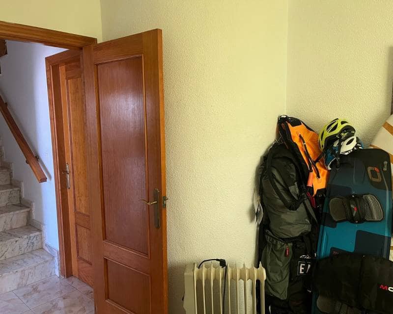 3 makuuhuone Rivitalo myytävänä paikassa Orihuela Costa mukana uima-altaan 
autotalli - 239 000 € (Ref: 9592293)