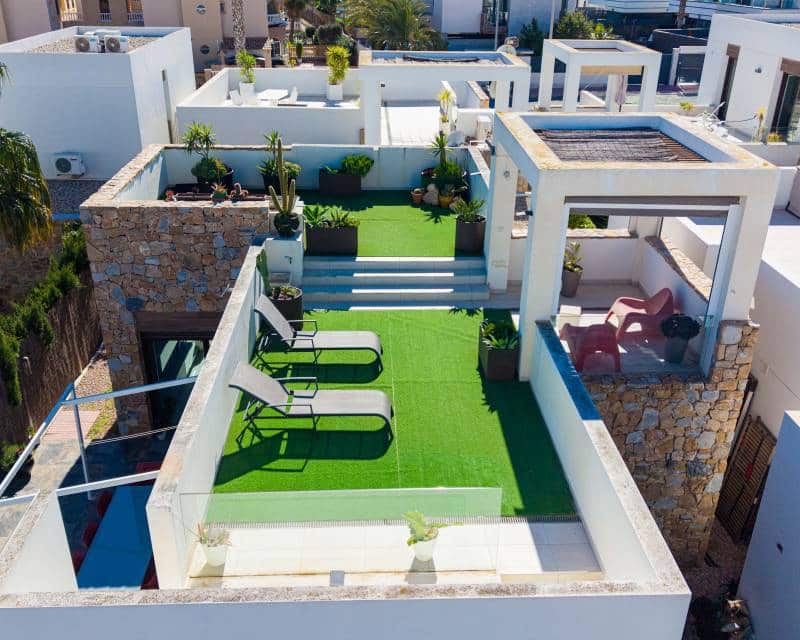 2 soverom Villa til salgs i Orihuela Costa med svømmebasseng - € 349 000 (Ref: 9610152)