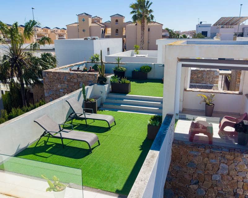2 soverom Villa til salgs i Orihuela Costa med svømmebasseng - € 349 000 (Ref: 9610152)