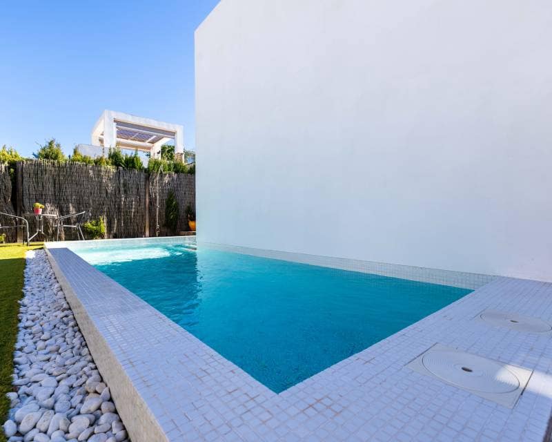 2 soverom Villa til salgs i Orihuela Costa med svømmebasseng - € 349 000 (Ref: 9610152)