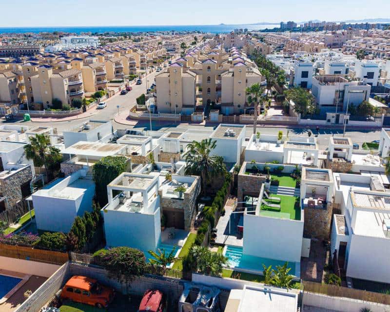 2 soverom Villa til salgs i Orihuela Costa med svømmebasseng - € 349 000 (Ref: 9610152)