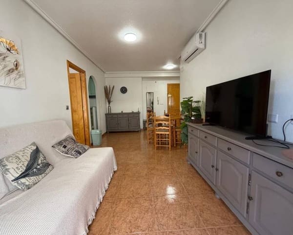 Apartamento de 2 habitaciones en Torrevieja en alquiler - 750 € (Ref: 9675147)