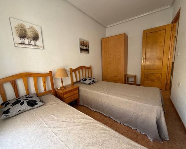 Apartamento de 2 habitaciones en Torrevieja en alquiler - 750 € (Ref: 9675147)