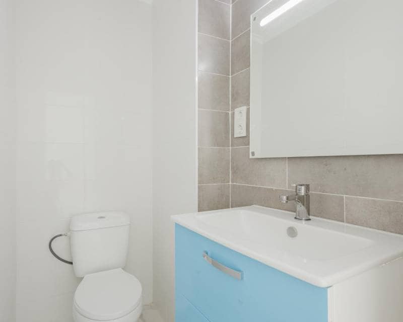 Ático de 3 habitaciones en Torrevieja en venta con piscina - 249.000 € (Ref: 9677930)