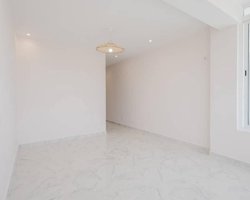 Ático de 3 habitaciones en Torrevieja en venta con piscina - 249.000 € (Ref: 9677930)