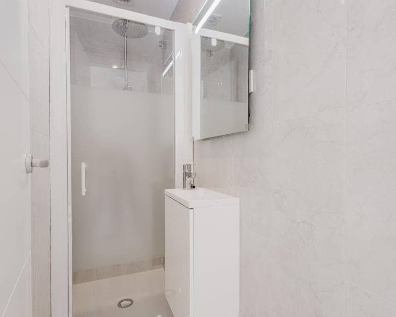 Ático de 3 habitaciones en Torrevieja en venta con piscina - 249.000 € (Ref: 9677930)