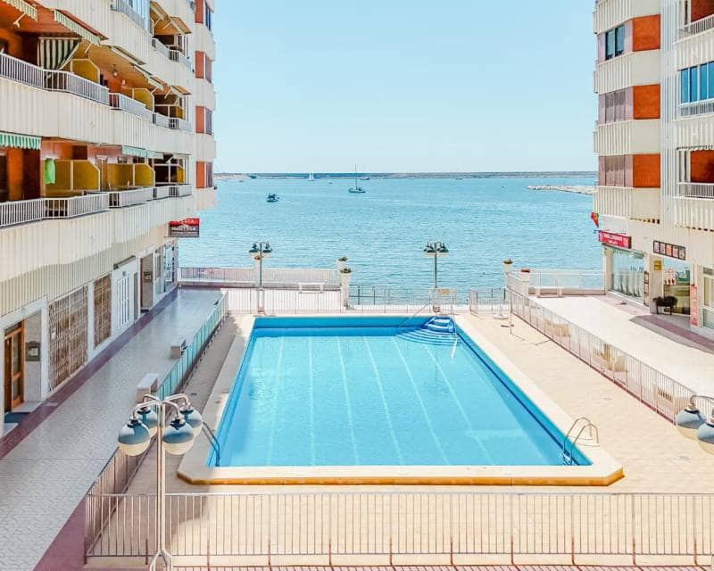 Ático de 3 habitaciones en Torrevieja en venta con piscina - 249.000 € (Ref: 9677930)