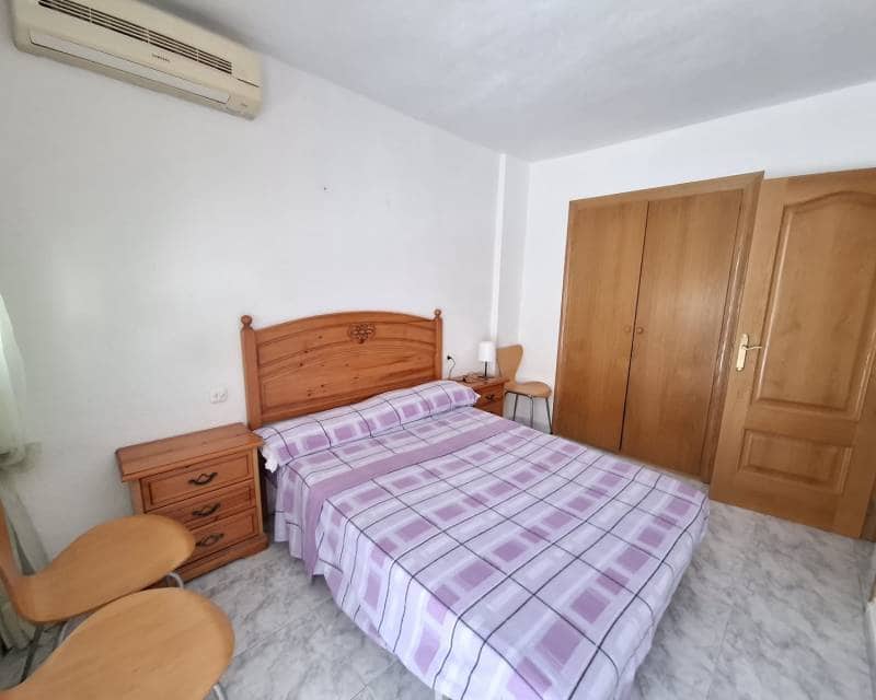 2 quarto Moradia em Banda para arrendar em Los Balcones com garagem - 750 € (Ref: 9751281)