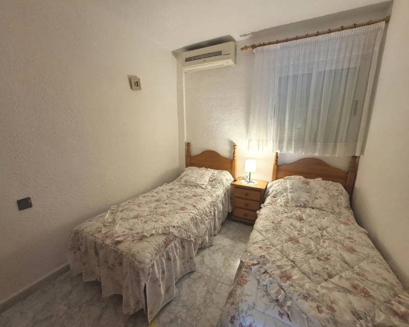2 quarto Moradia em Banda para arrendar em Los Balcones com garagem - 750 € (Ref: 9751281)