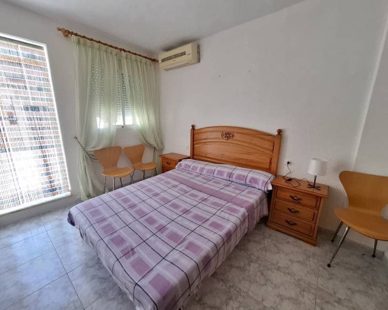 2 quarto Moradia em Banda para arrendar em Los Balcones com garagem - 750 € (Ref: 9751281)