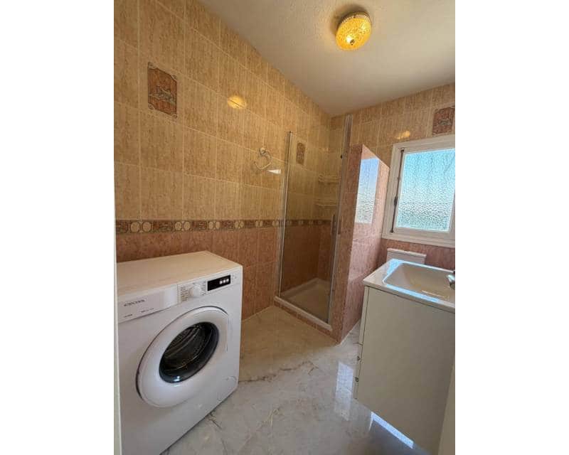 3 slaapkamer Villa te huur in Torrevieja met zwembad - € 1.800 (Ref: 9812589)