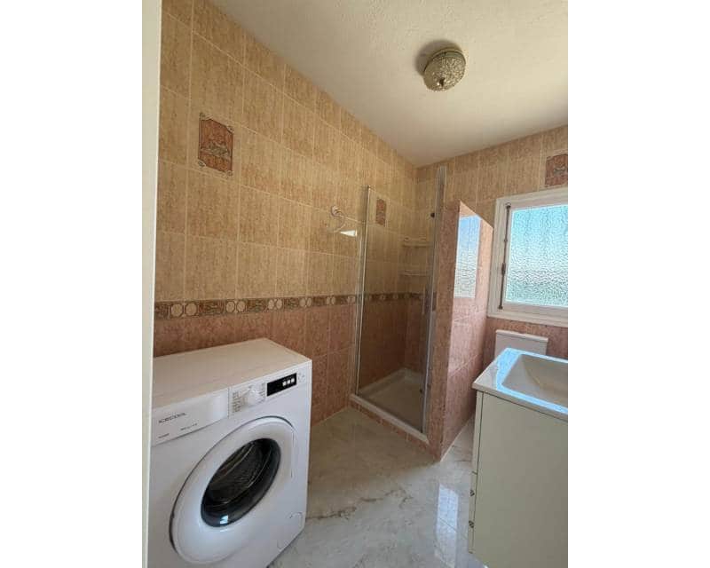 3 slaapkamer Villa te huur in Torrevieja met zwembad - € 1.800 (Ref: 9812589)