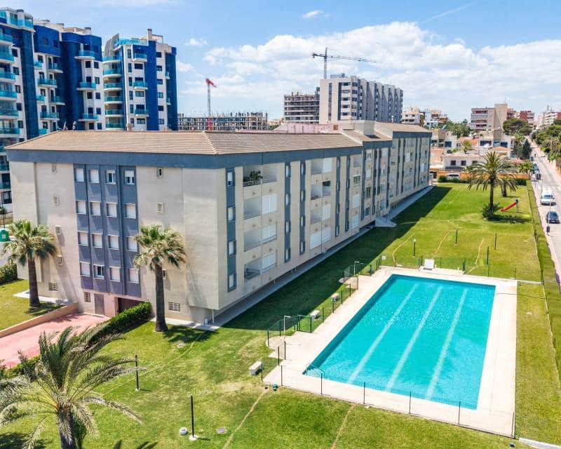 2 bedroom Apartment for sale in Orihuela Costa with pool garage - € 180,000 (Ref: 9818857)