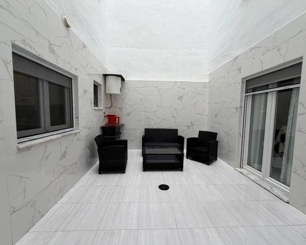 3 soveværelse Strandlejlighed til leje i Playa del Cura, Torrevieja - € 1.250 (Ref: 9824538)