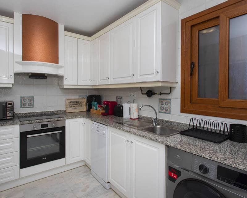 2 bedroom Apartment for rent in Villamartin with pool garage - € 1,100 (Ref: 9850538)