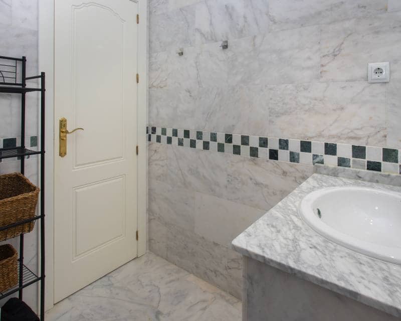 2 bedroom Apartment for rent in Villamartin with pool garage - € 1,100 (Ref: 9850538)