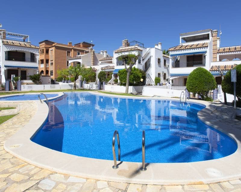 2 bedroom Apartment for rent in Villamartin with pool garage - € 1,100 (Ref: 9850538)