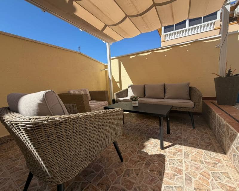 2 Zimmer Bungalow zu verkaufen in Orihuela Costa mit Pool - 180.000 € (Ref: 9858737)
